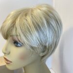 Amore blonde short wig. Bblss388