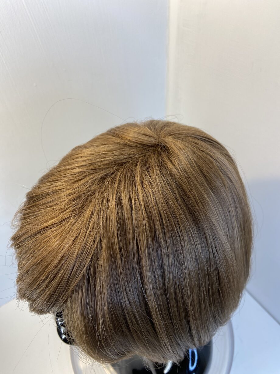 Mid length new brown wig. Brms731