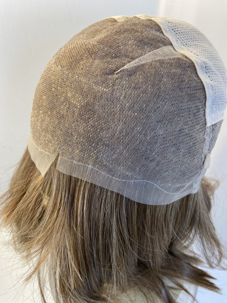 Super soft blonde new wig. Blms729