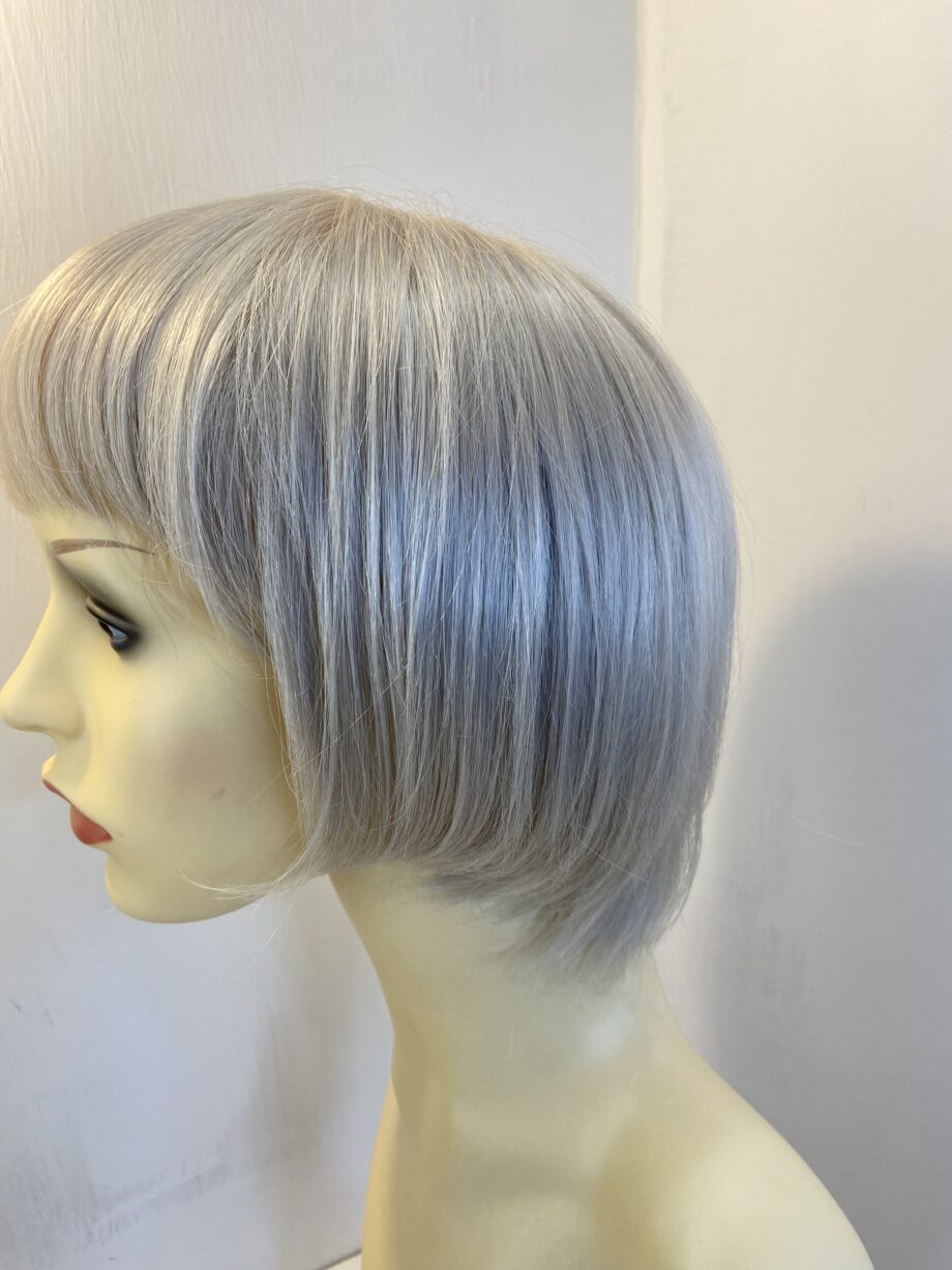 Silver white sentoo collection wig. Gms901