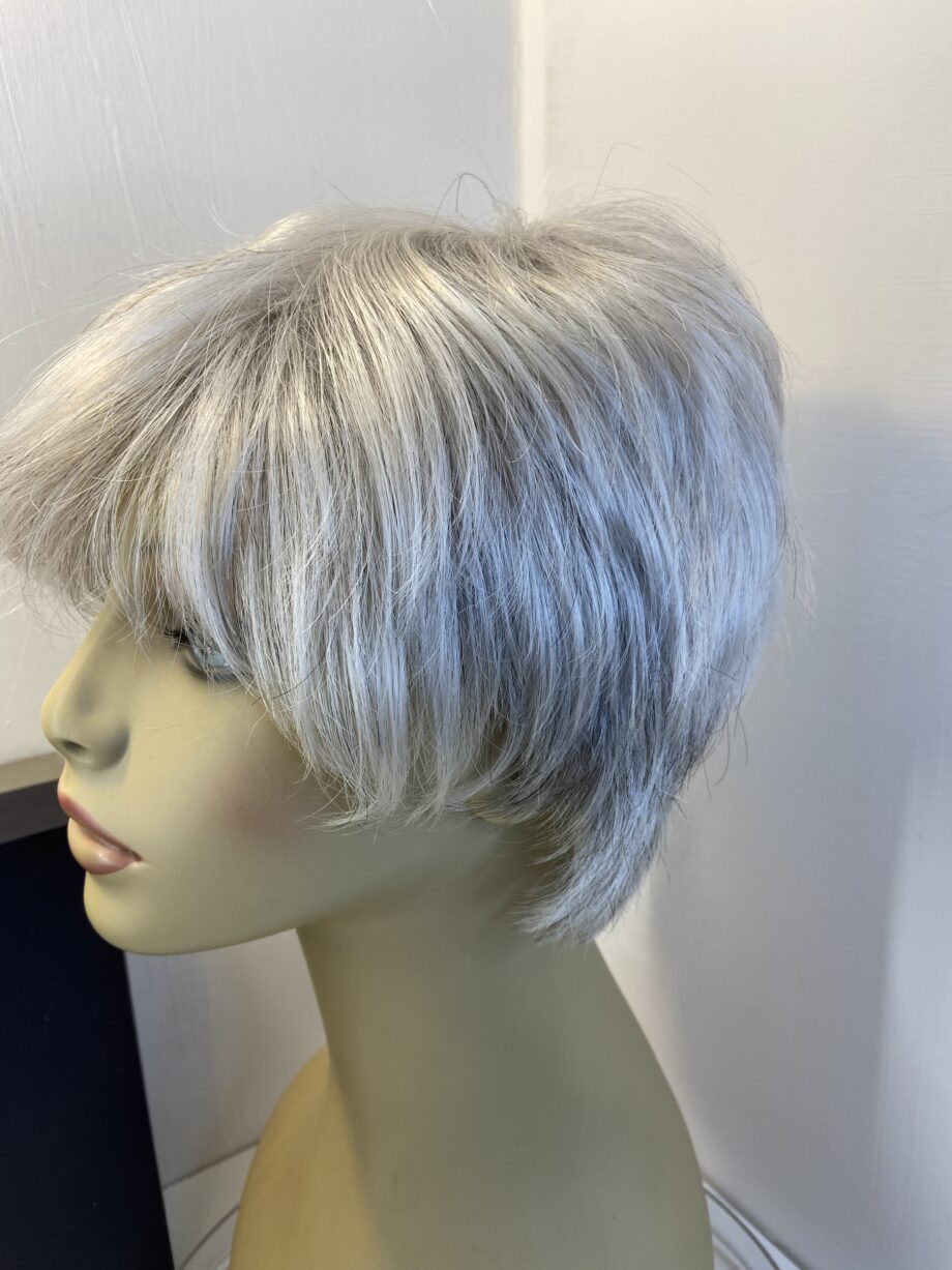 Natural image silver grey wig. Bgss408