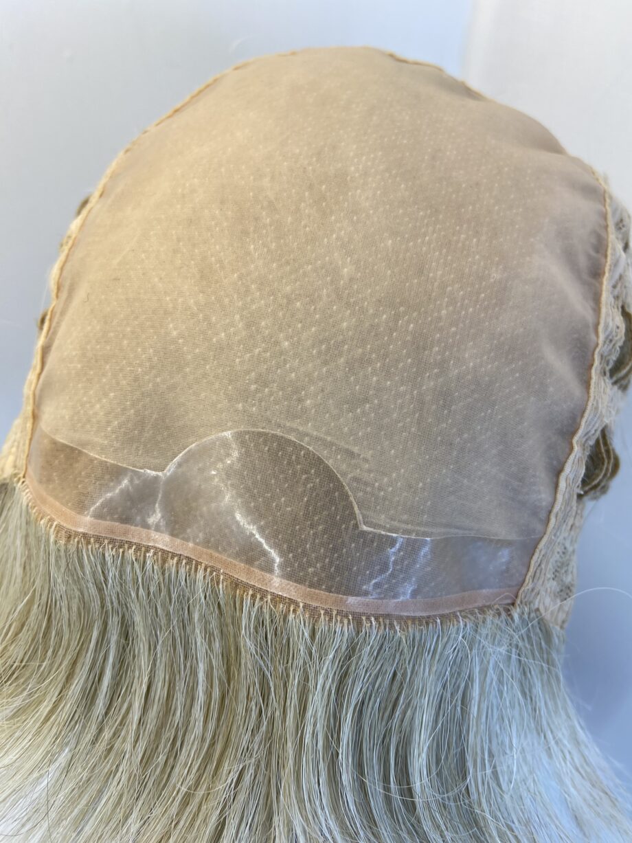 Amore collection blonde wig. Blss207