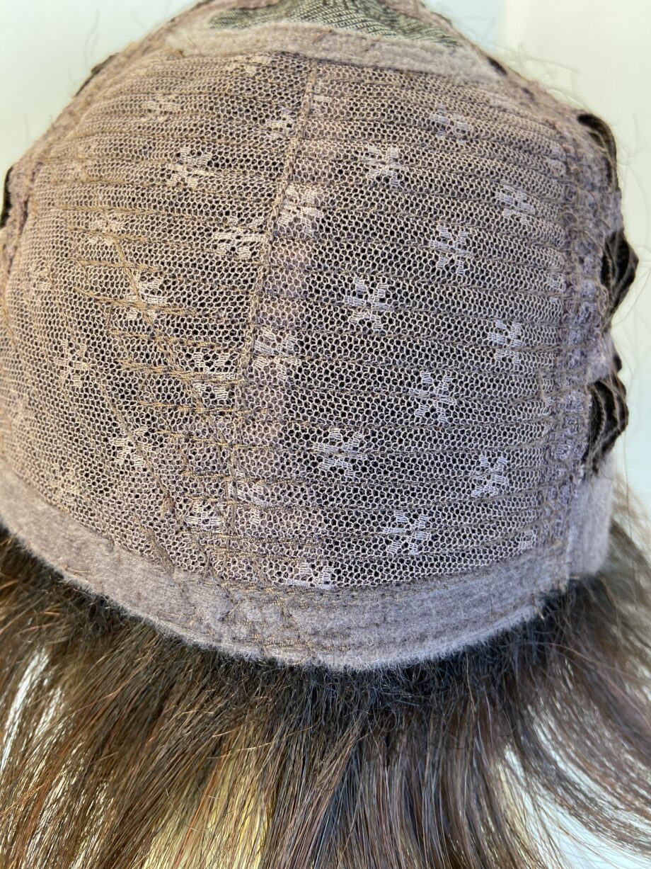 New Auburn rooted wig. Bbrss392