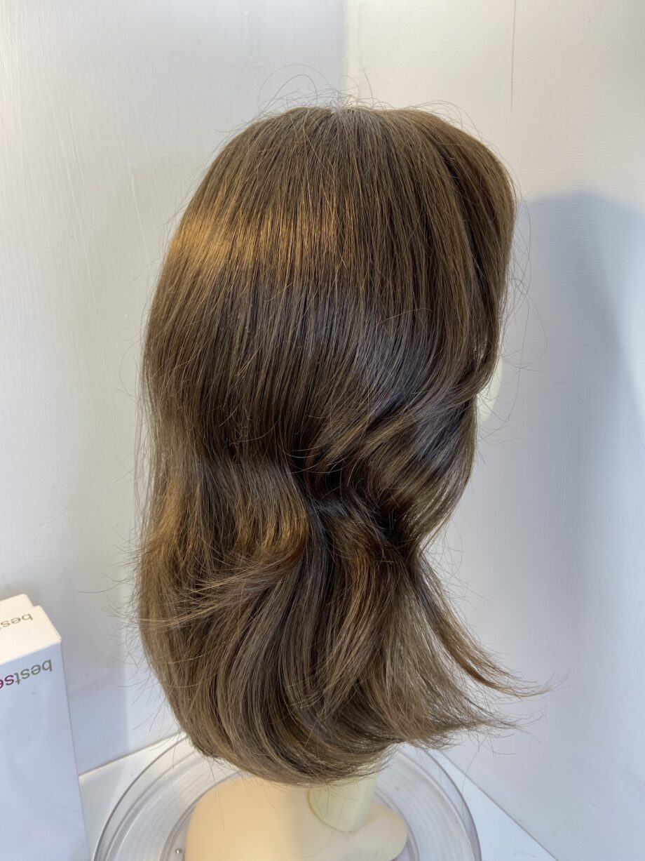 Long brown wavy best sellers wig. Bbrlw386