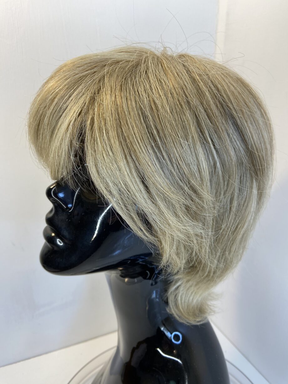 Blonde Rene of Paris collection wig. Blms210
