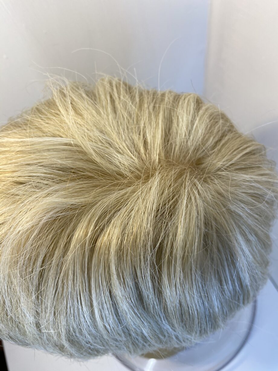 Blonde short Amore design wig. Blss634