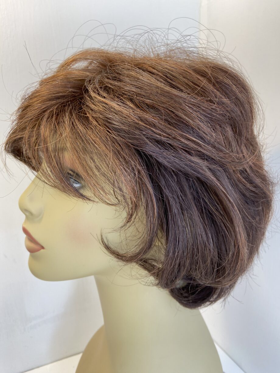 Auburn wavy Ellen Wille wig. Aumw212