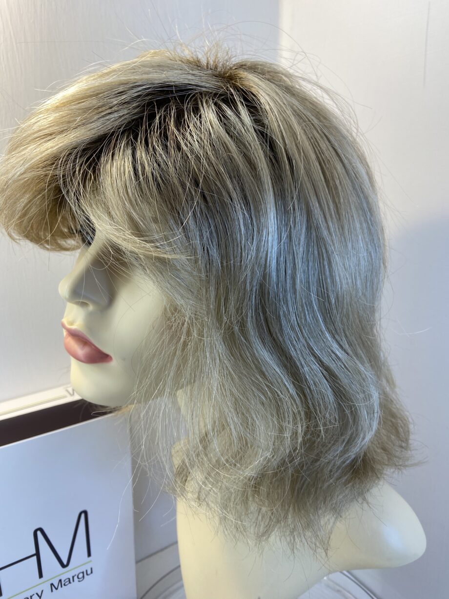 Blonde rooted Henry Margu wig. Bblls412