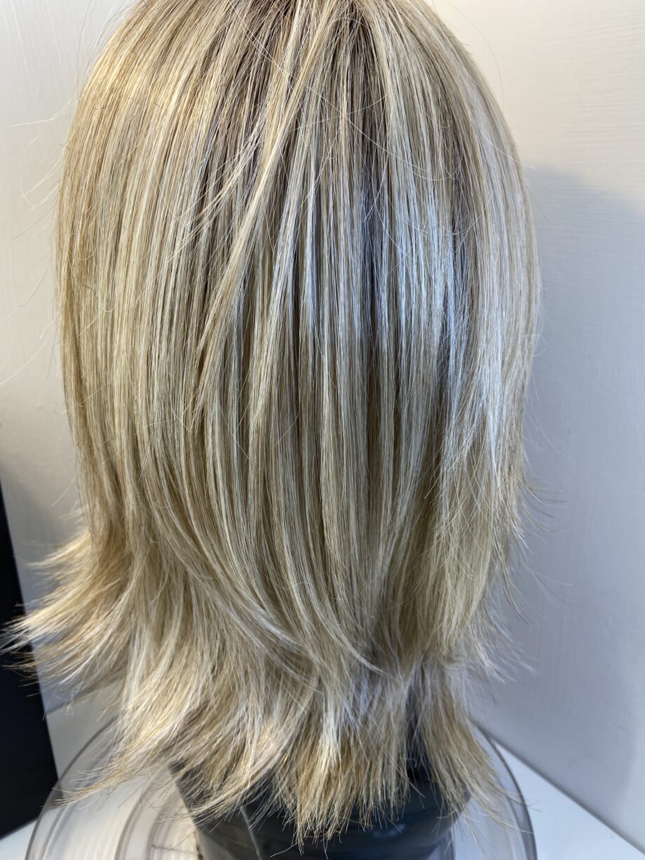 Belle Tress blonde silky wig. Bblms410
