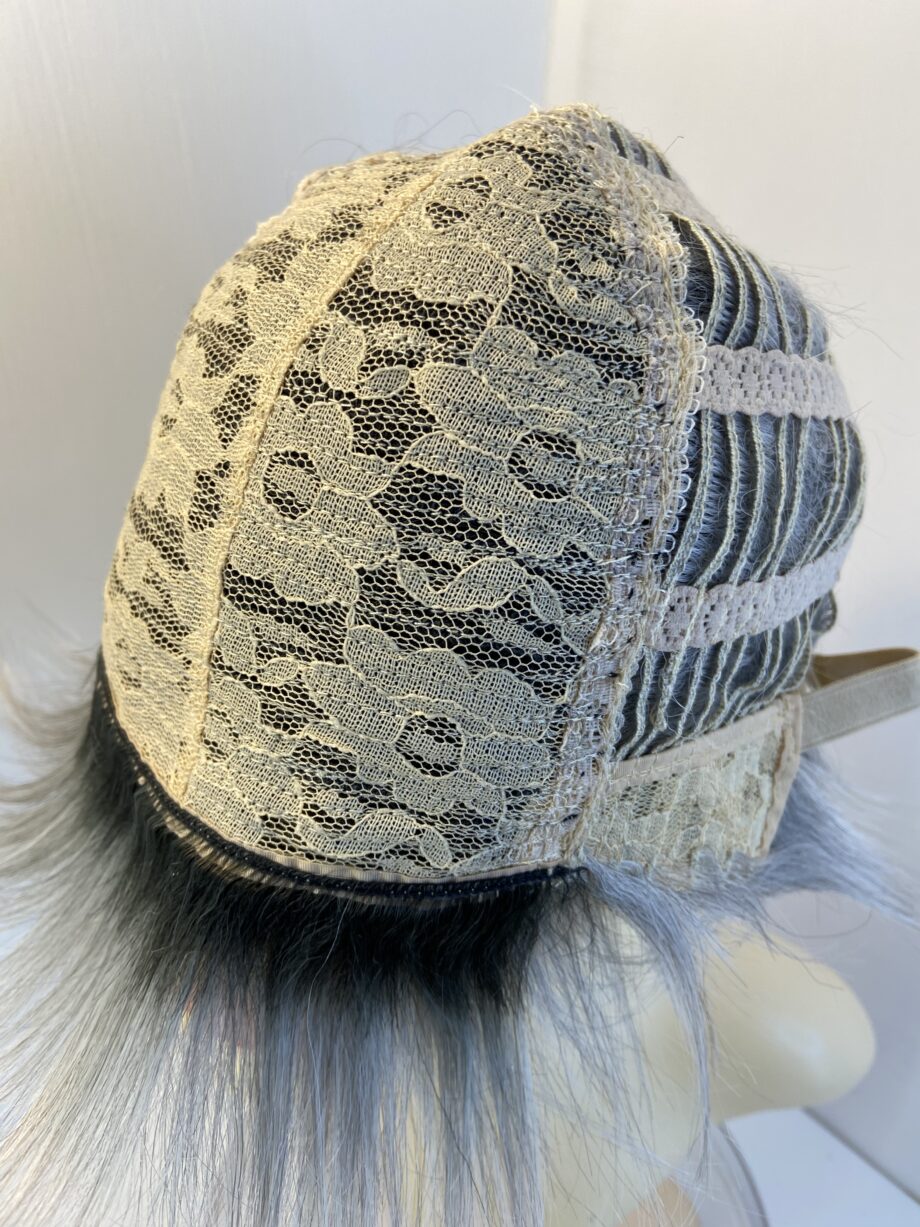 New rooted silver grey wig. Gss733