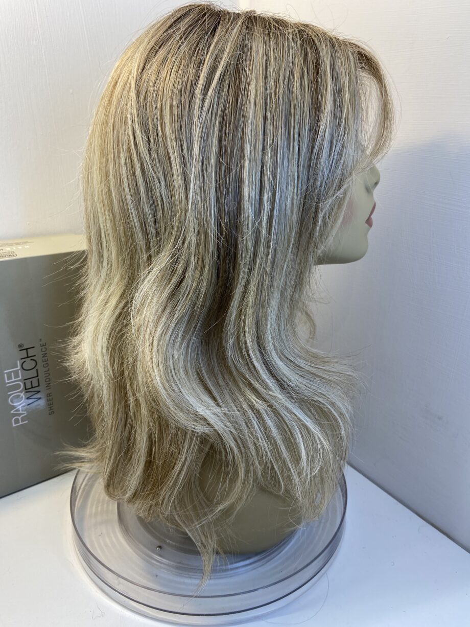 Raquel Welch soft cap blonde wig. Bblls411