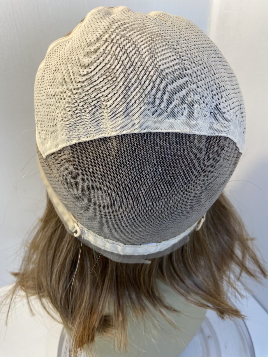Super soft blonde new wig. Blms729