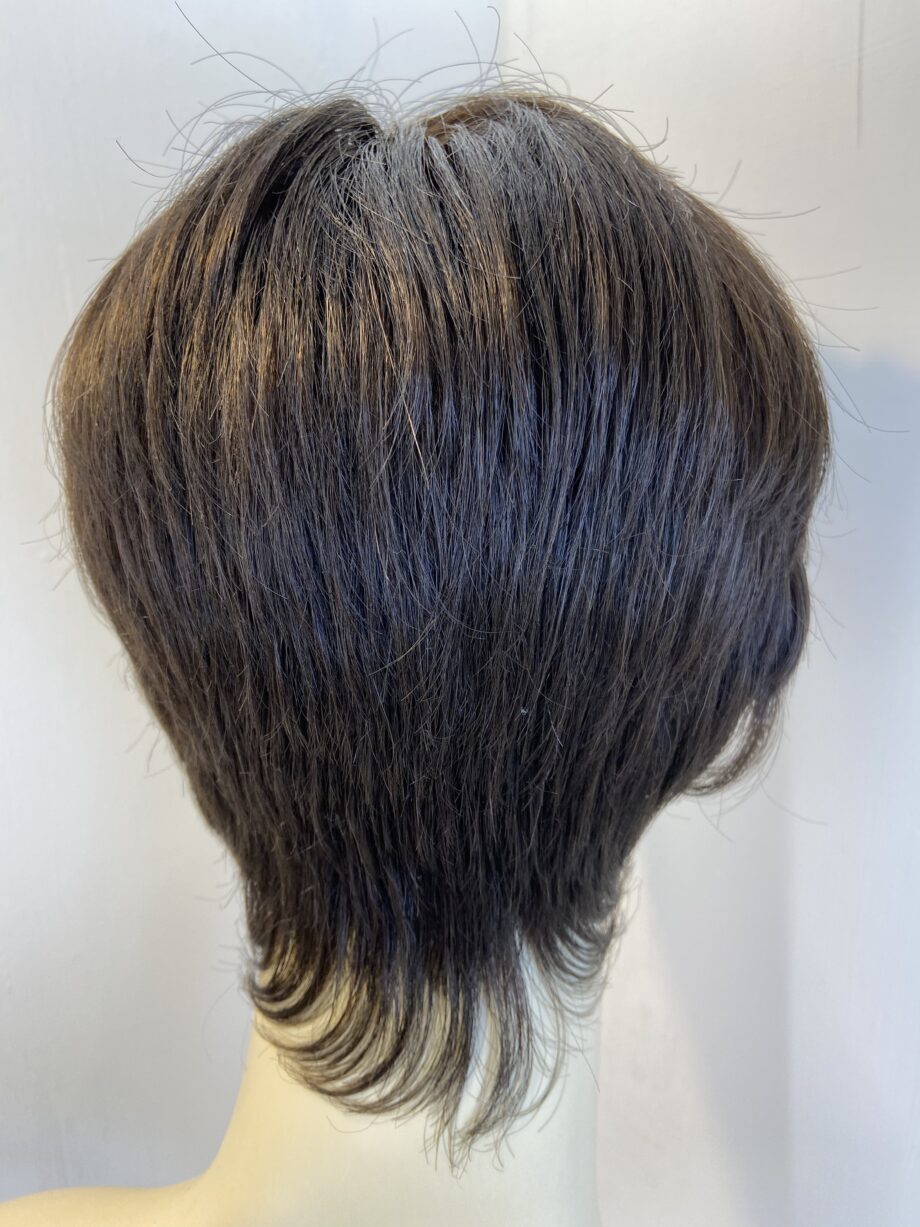 Dark brown short wig. Brss208