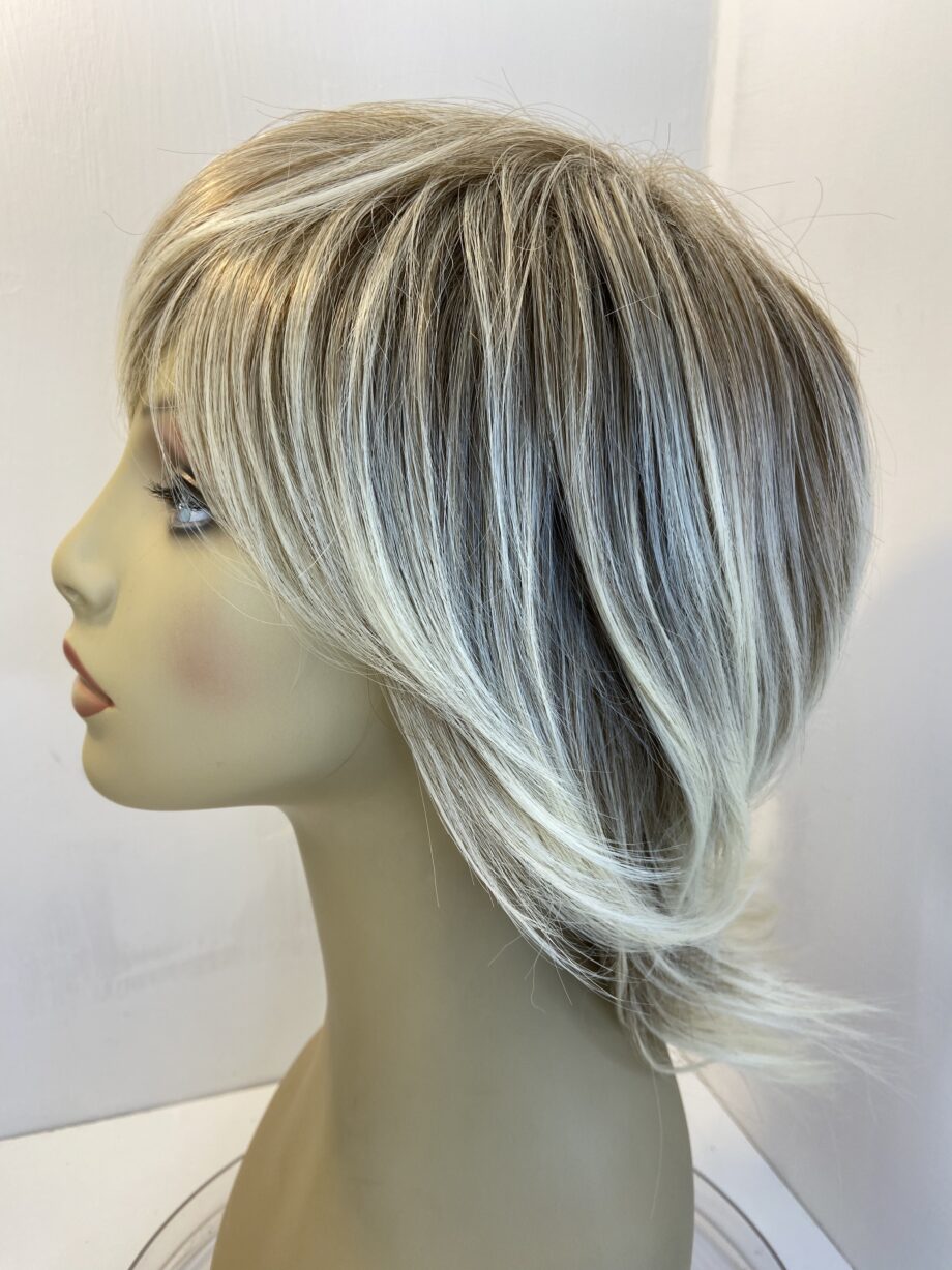 As new blonde long wig. Blls631