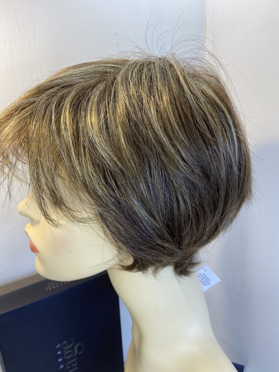 New shiny brown natural image wig. Bblss394