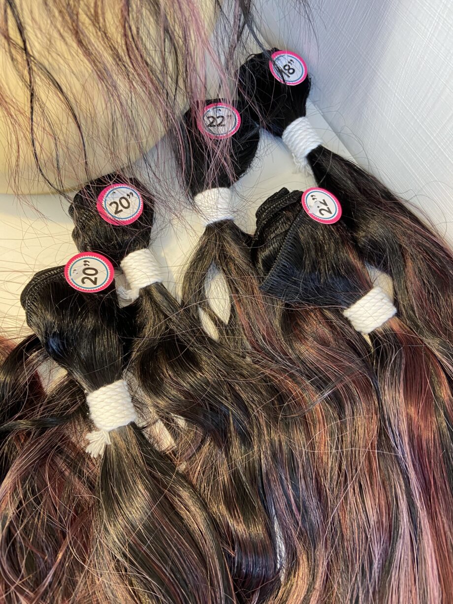 12 extensions 2 hair pieces. Brown / plum. Brlw418
