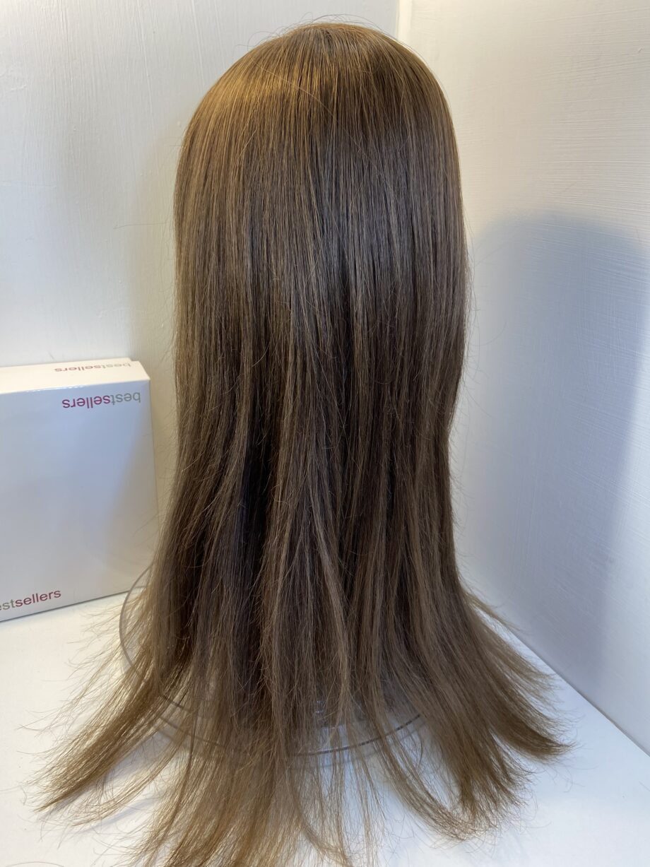 Extra Long chestnut brown wig. Bbrls418