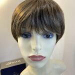 Sentoo collection short brown wig. Bbrss412