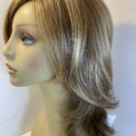 New light brown / blonde wig. Bllw568