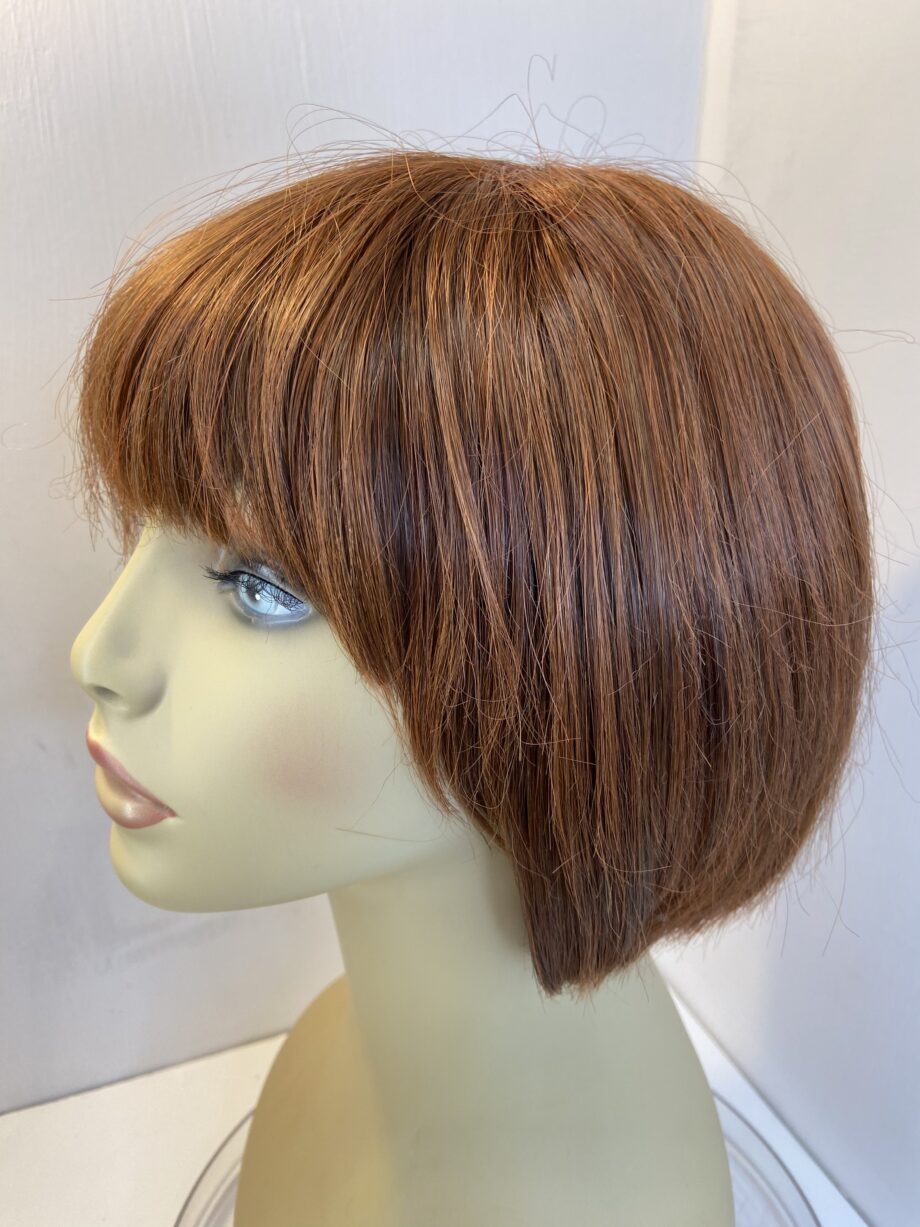 Red mid length wig. Rms418