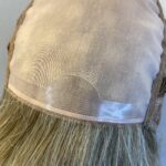Stunning blonde mid length wig. Blls566