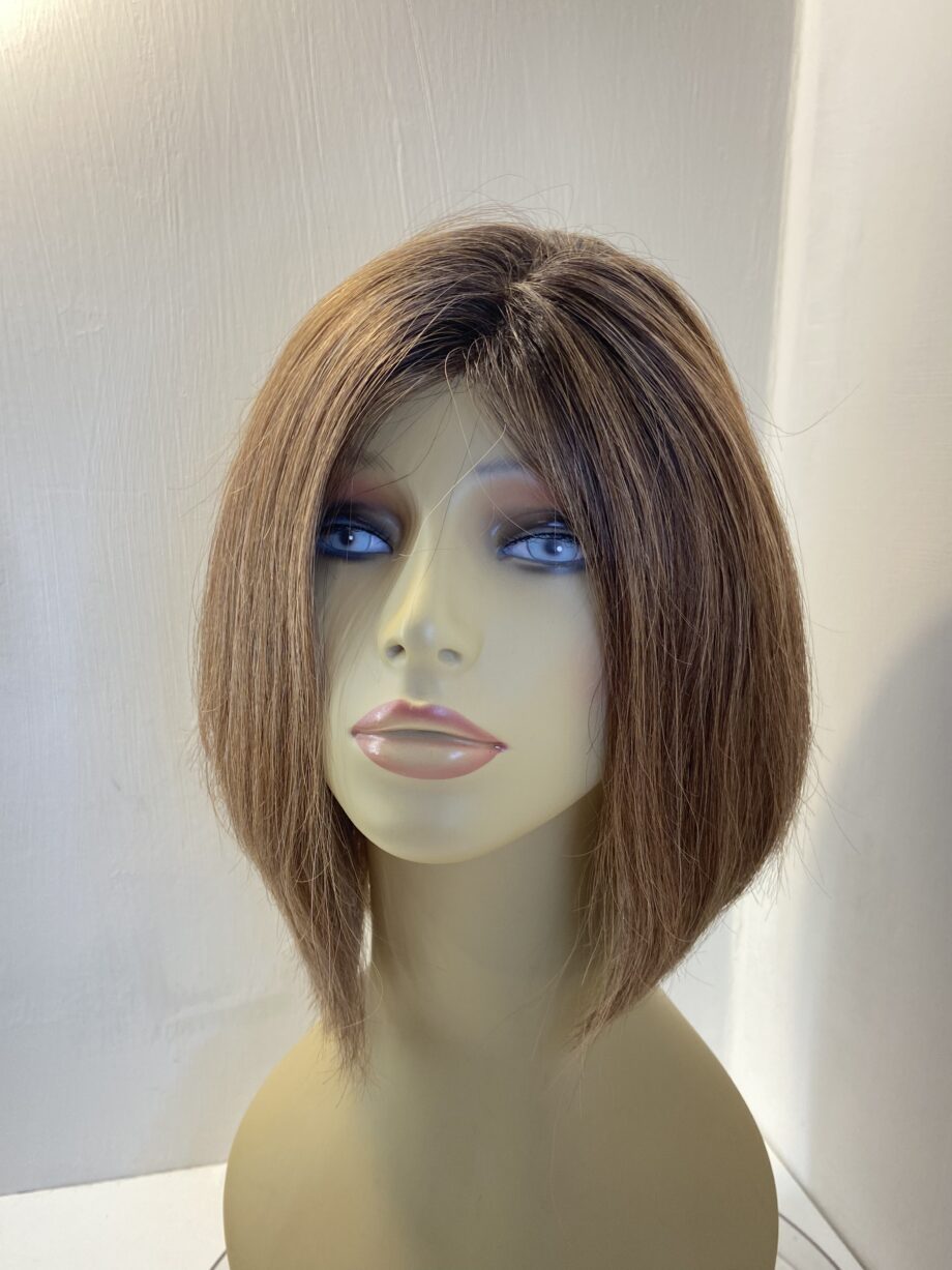 Super soft mid length brown wig. Brms749