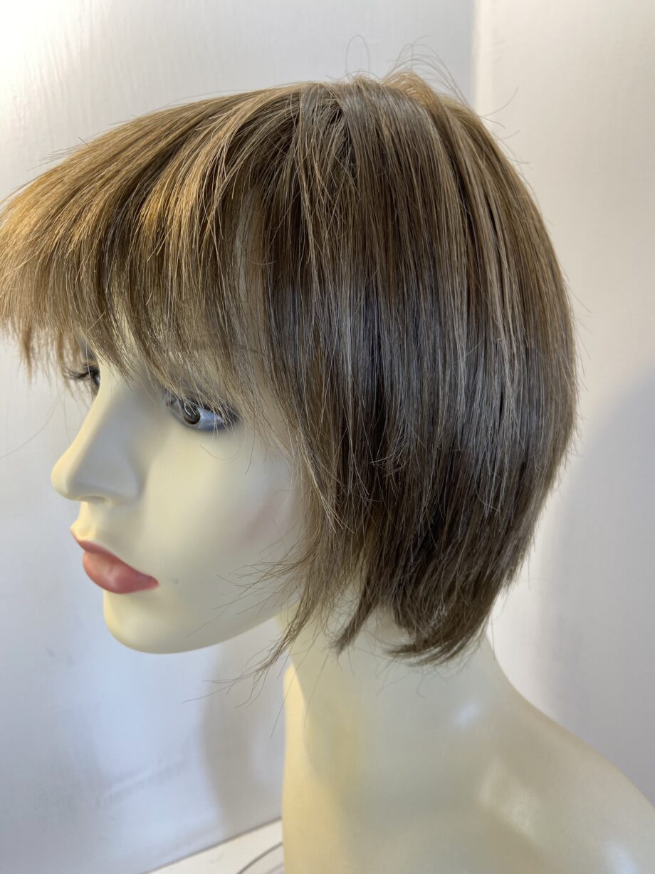 Short Rene of Paris wig.