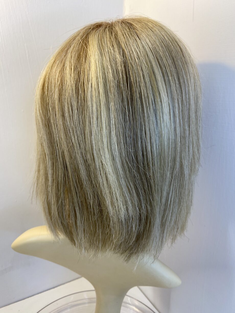 Ellen Wille soft cap blonde. Blms644