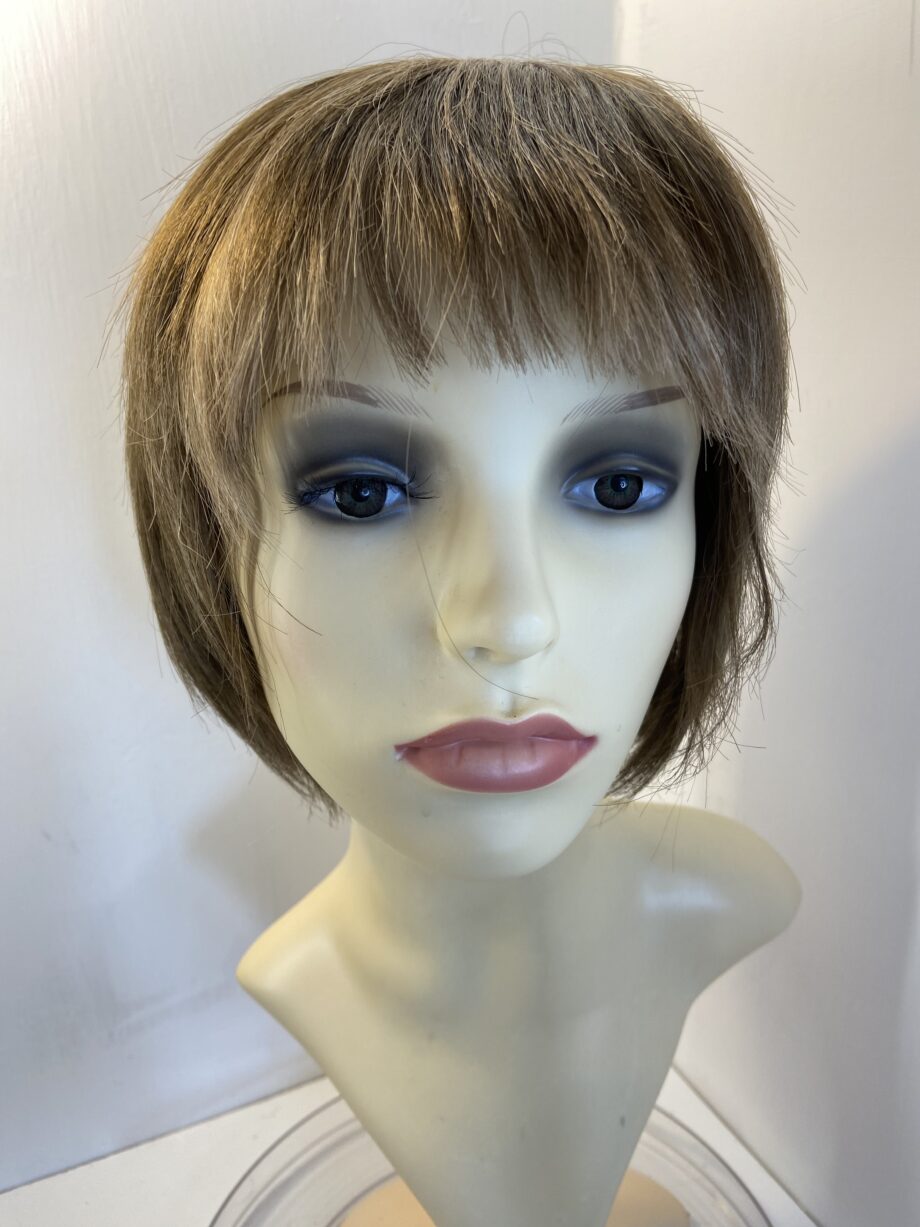 Short Rene of Paris wig.