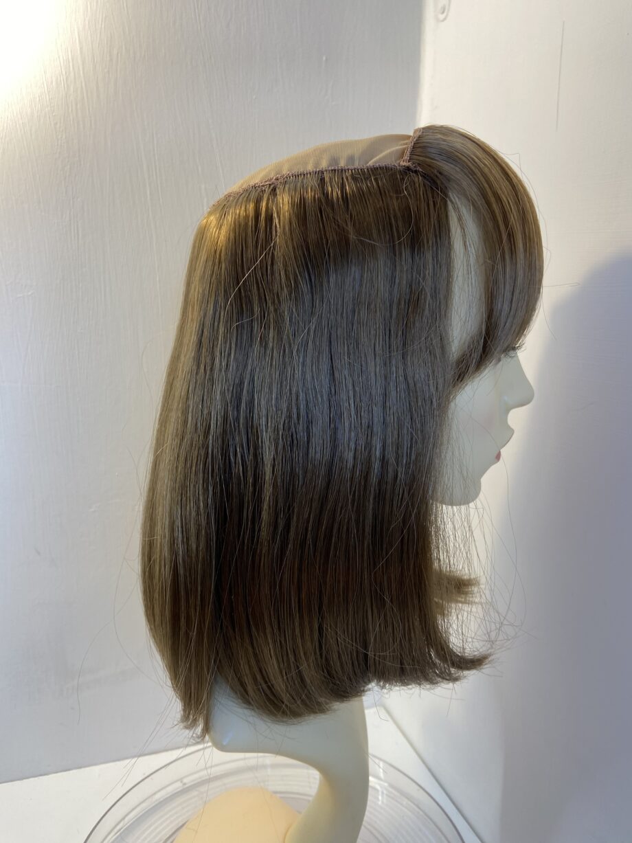 Long brown hair piece. Brls648