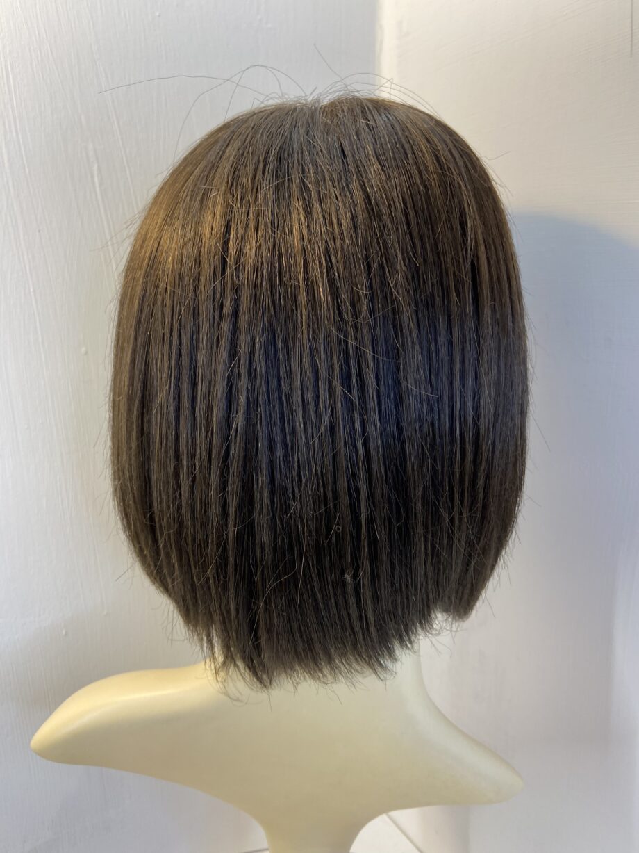 Brown mid length wig. Brms812
