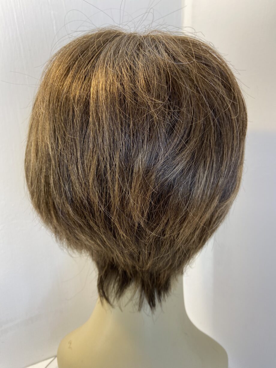 Short ginger brown wig. Brss813