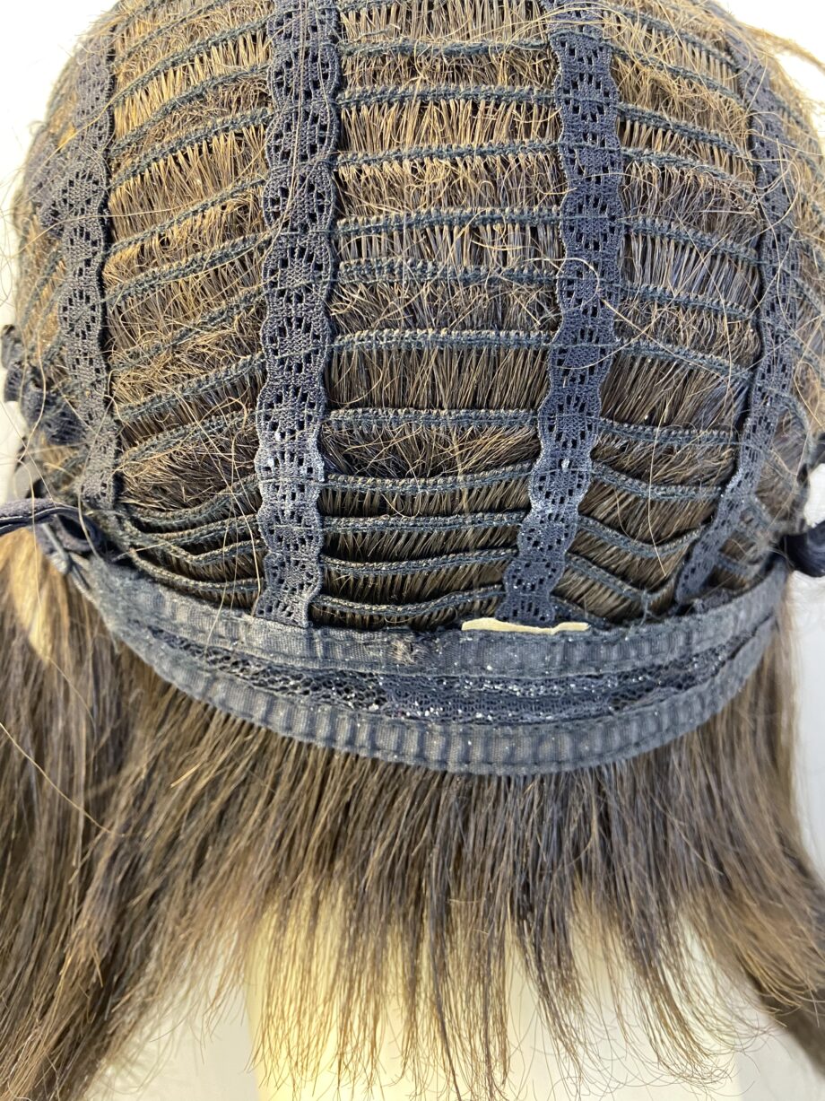 Brown mid length wig. Brms812
