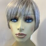 Silver grey short wig. Gss417