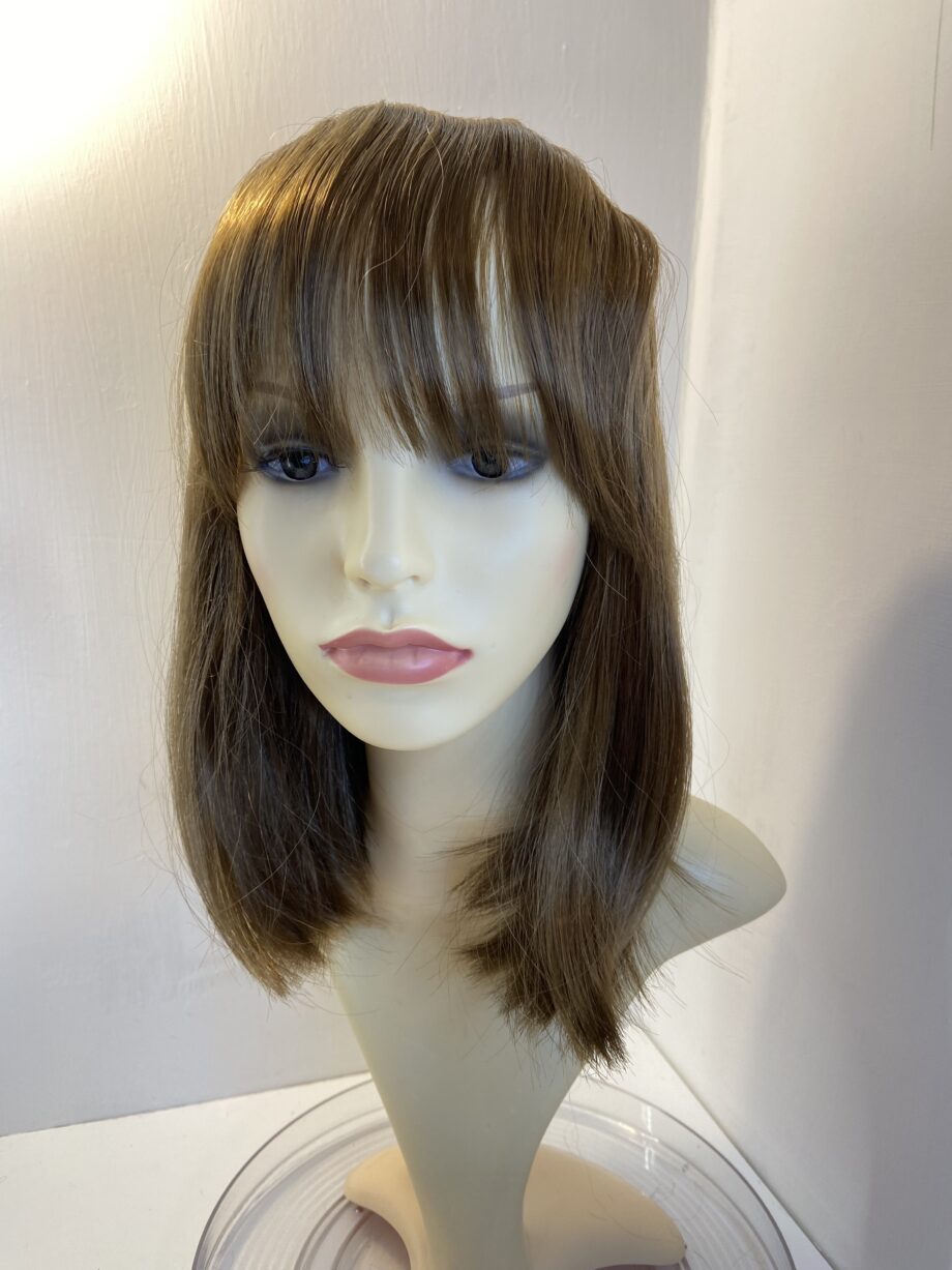 Long brown hair piece. Brls648