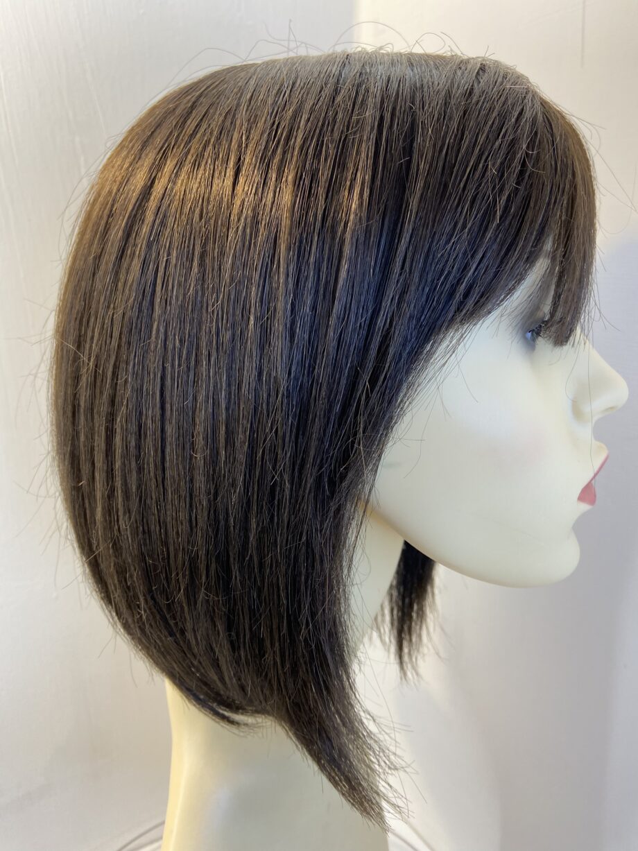 Brown mid length wig. Brms812