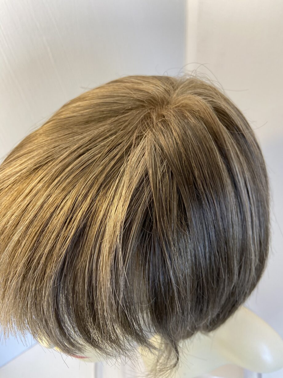 Short Rene of Paris wig.