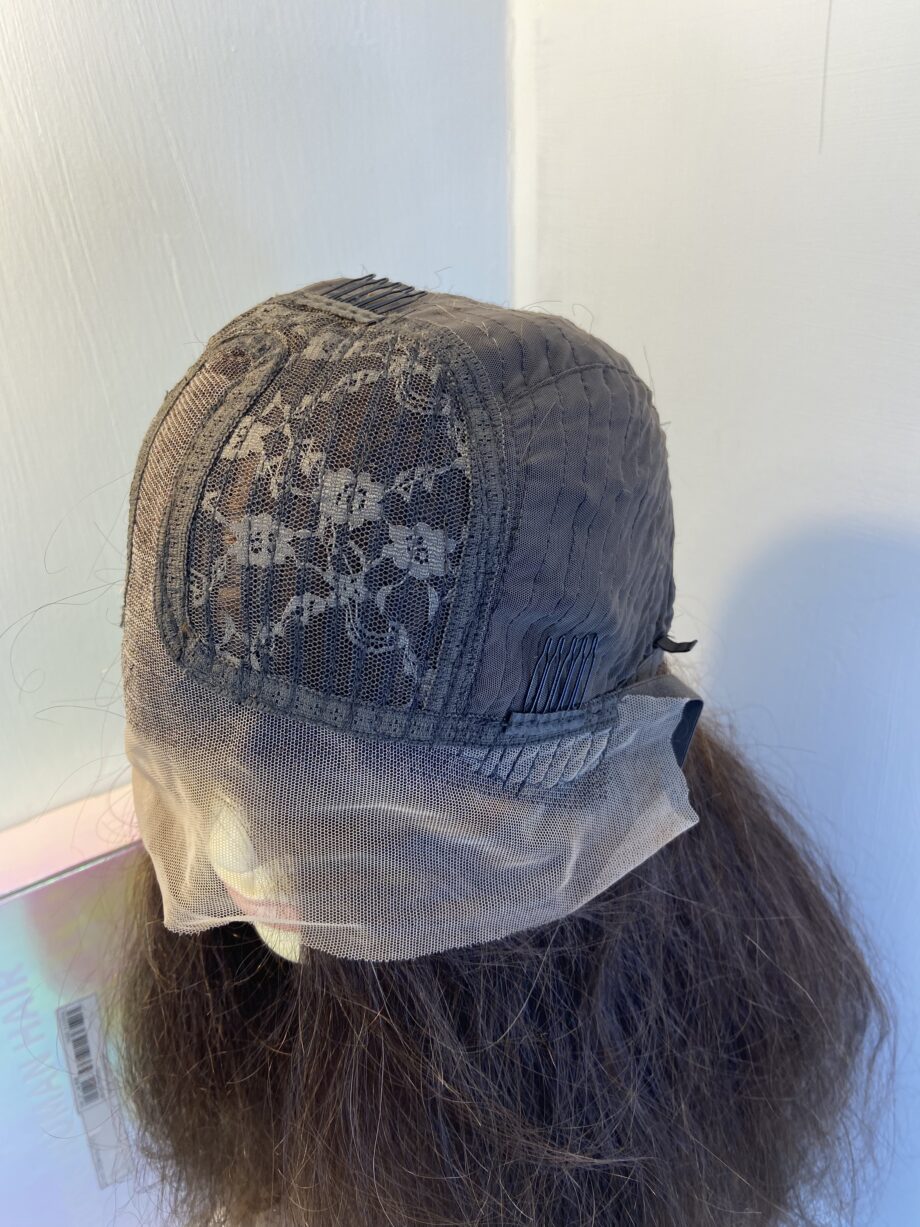 100% human hair new. Extra long. Bbrlw421