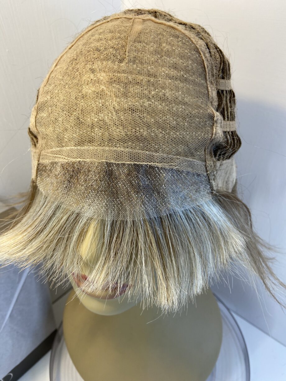Natural image praline mist wig. Bblms426