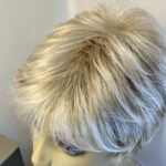 Raquel Welch glazed vanilla wig. Bblss424