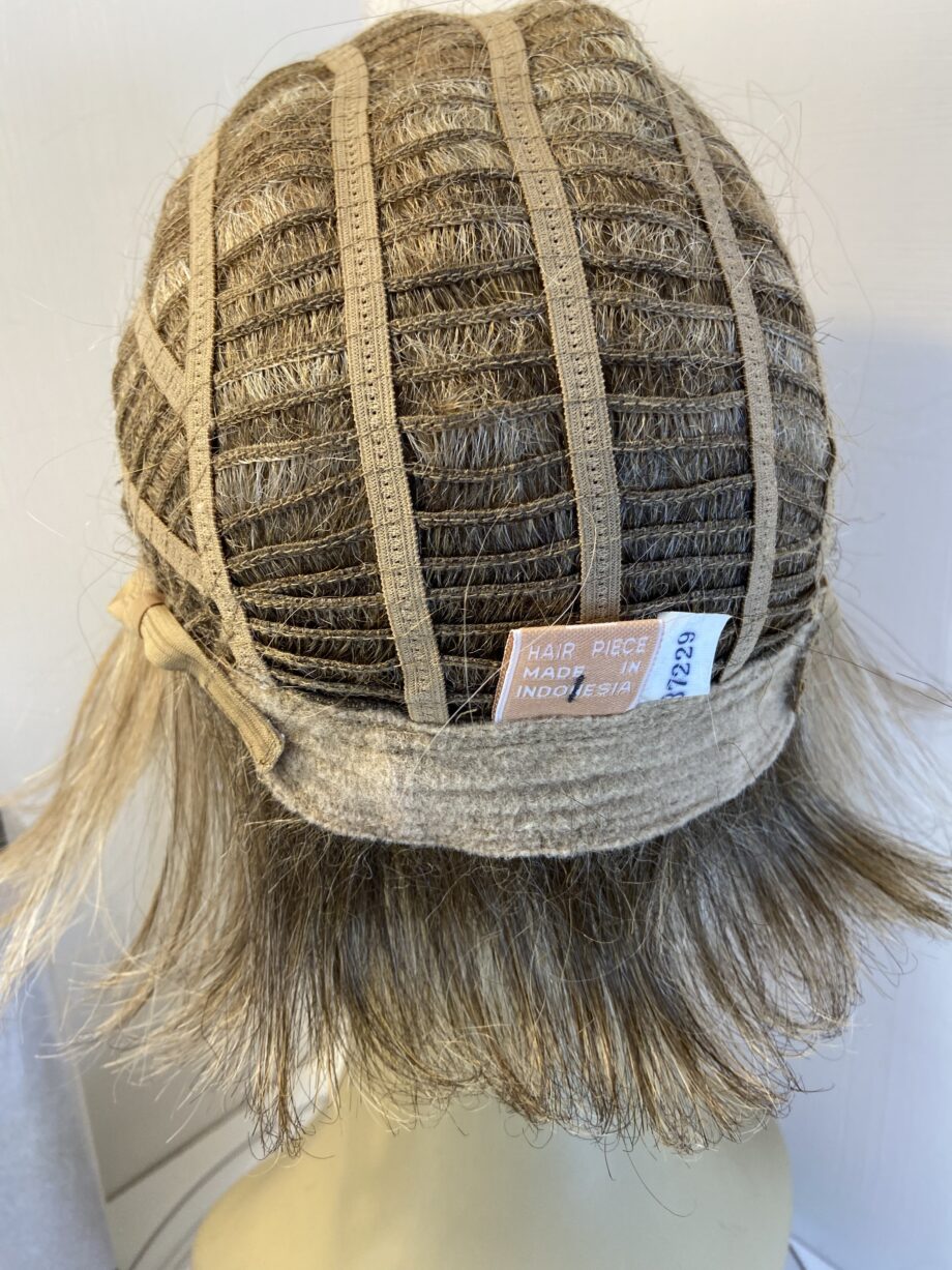 Natural image praline mist wig. Bblms426