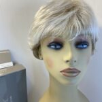 Raquel Welch glazed vanilla wig. Bblss424