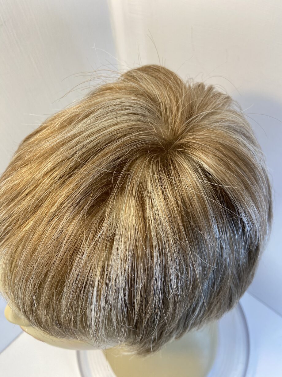 new blonde Rene of Paris wig. Blss576