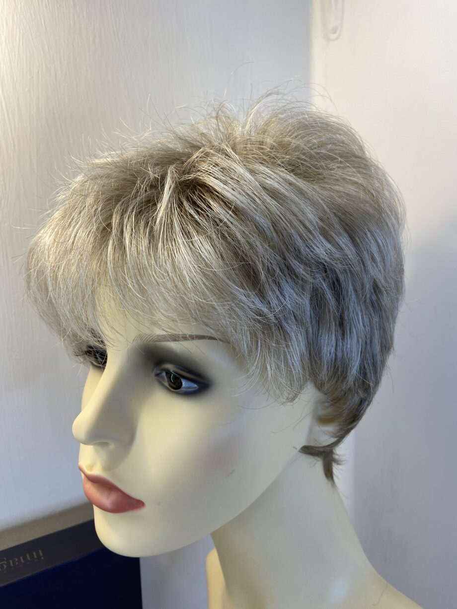 Praline mist blonde boxed natural image wig. Bblsw426