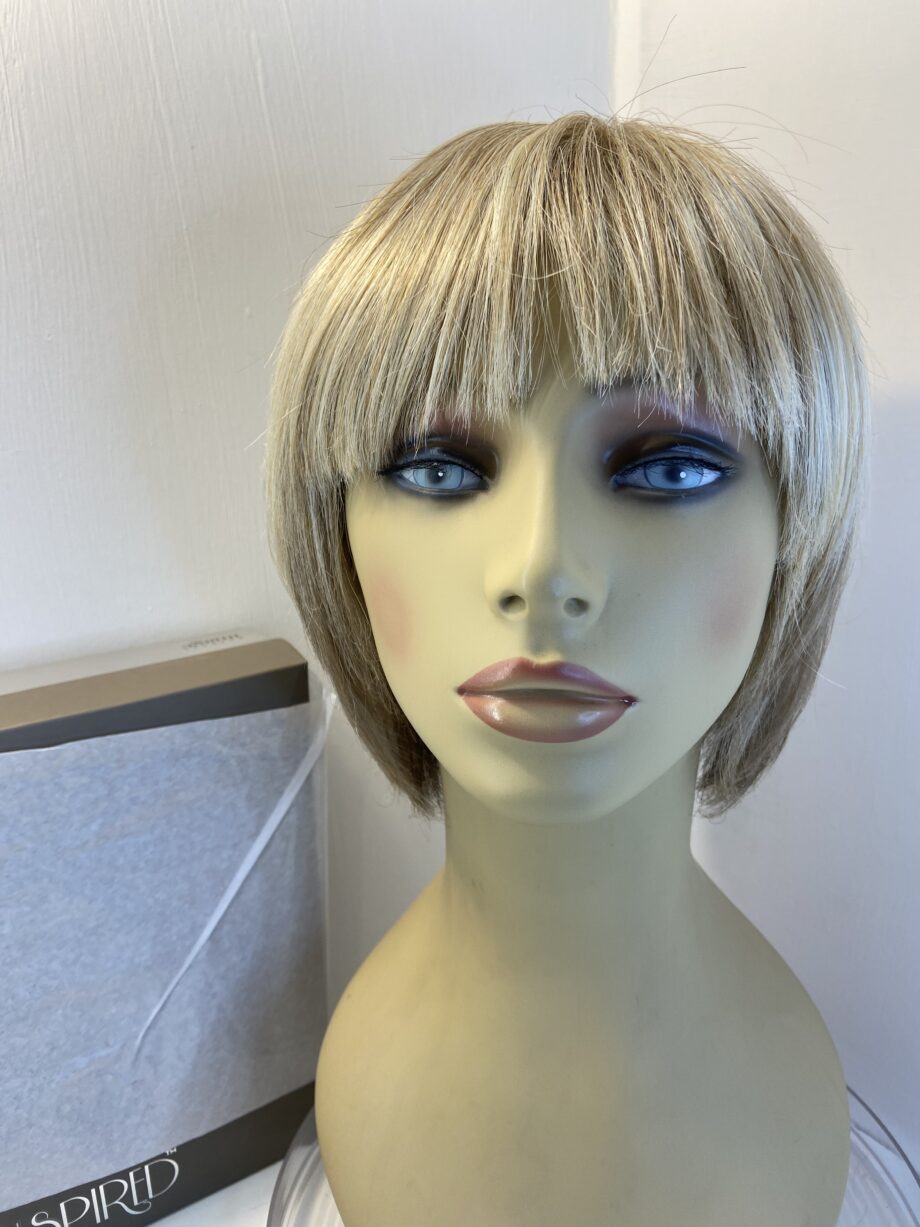 Natural image praline mist wig. Bblms426