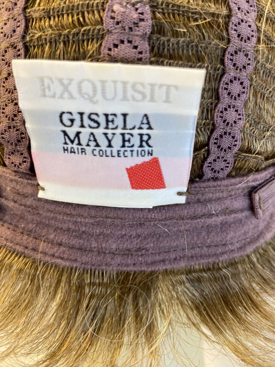 Blonde Gisela Mayer wig. Blsw574