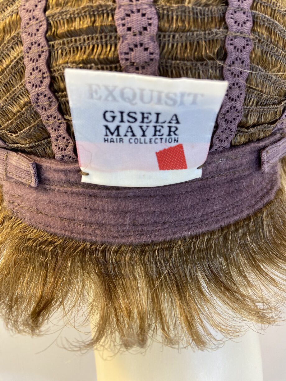Gisela Mayer blonde wig. Blsw575