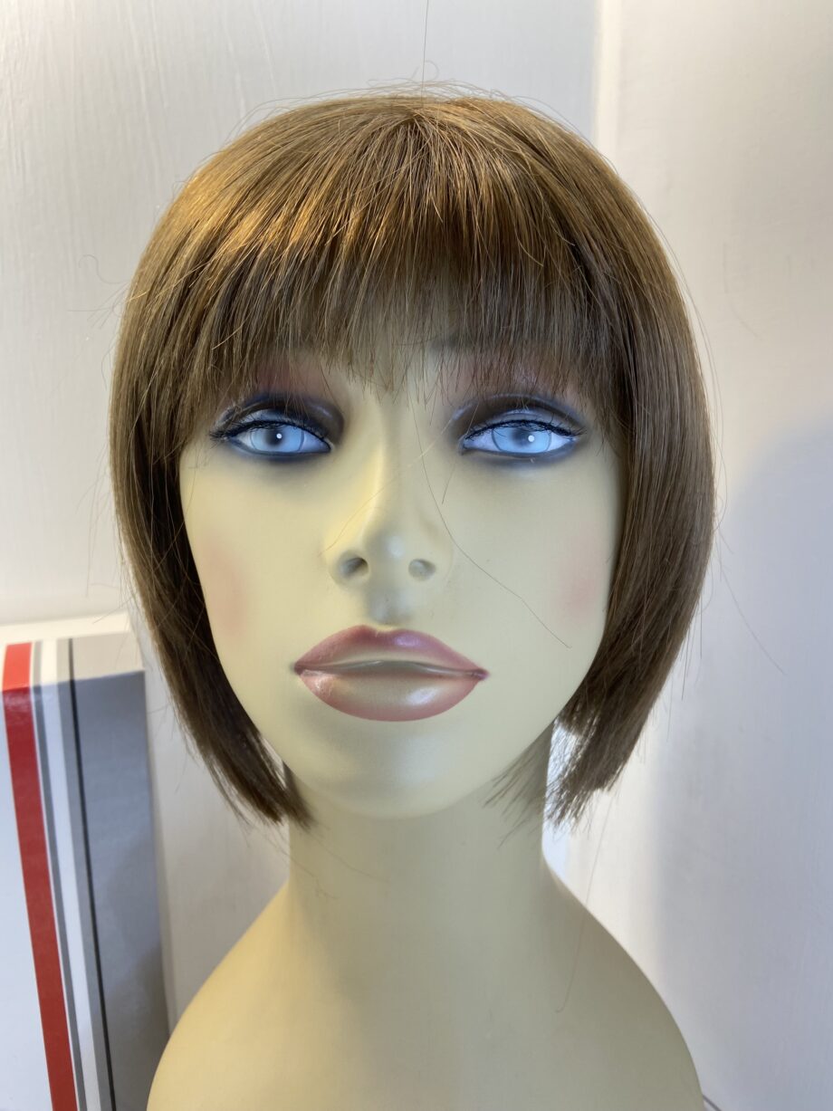 New hair world brown boxed wig. Bbrms428