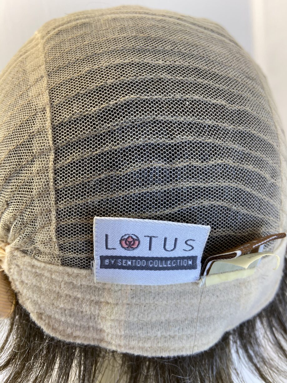 Lotus grey short new wig. Gss421