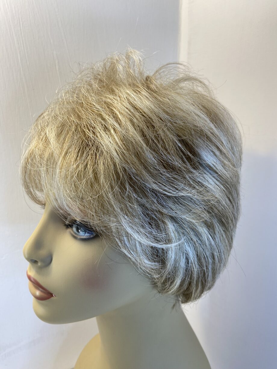 Blonde soft cap short wig. Blsw425
